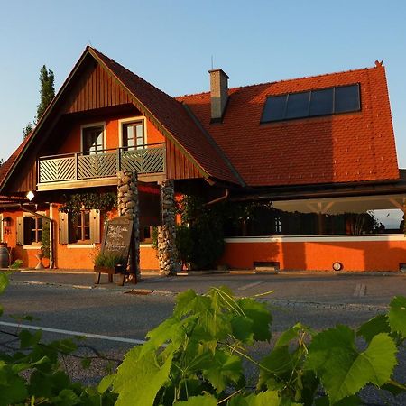 Wohlmuth-Lueckl Hotel Китцек им Заусал Екстериор снимка