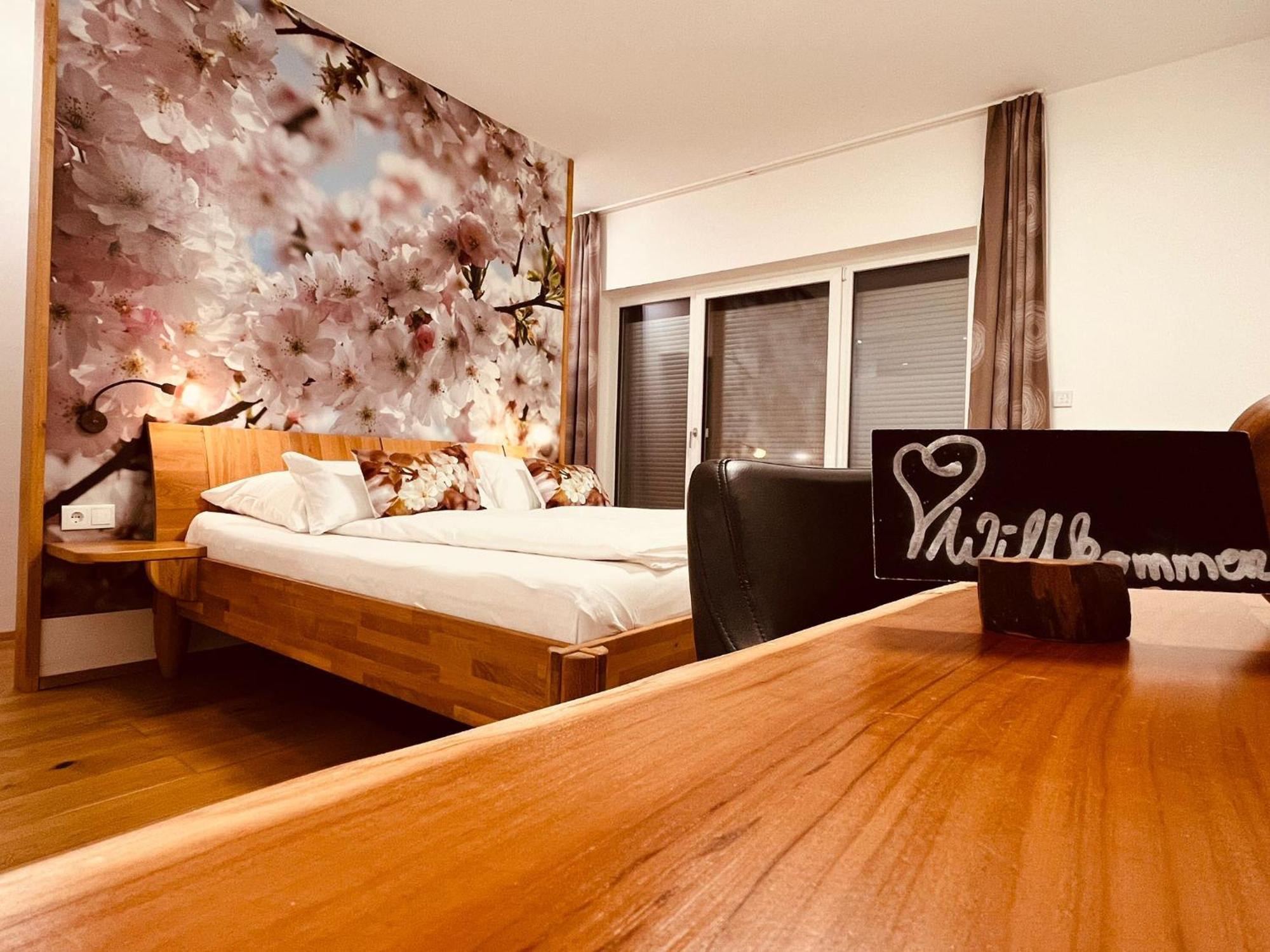 Wohlmuth-Lueckl Hotel Китцек им Заусал Екстериор снимка