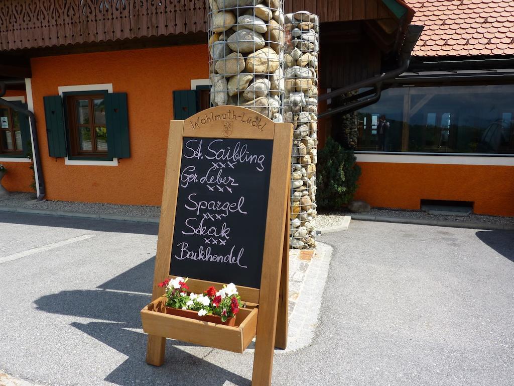 Wohlmuth-Lueckl Hotel Китцек им Заусал Екстериор снимка