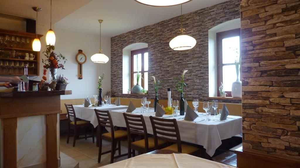 Wohlmuth-Lueckl Hotel Китцек им Заусал Екстериор снимка